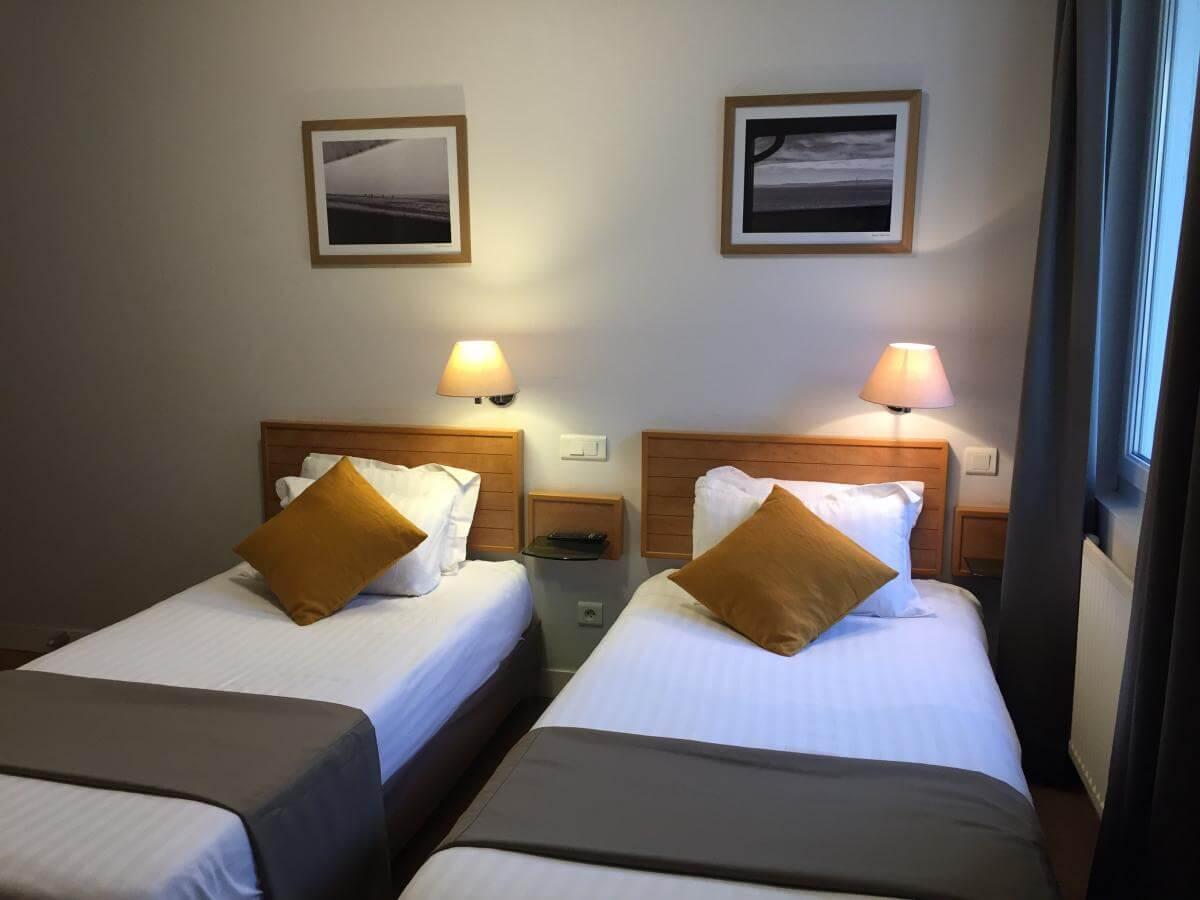 Les Voyageurs Hotel Saint-Renan Buitenkant foto
