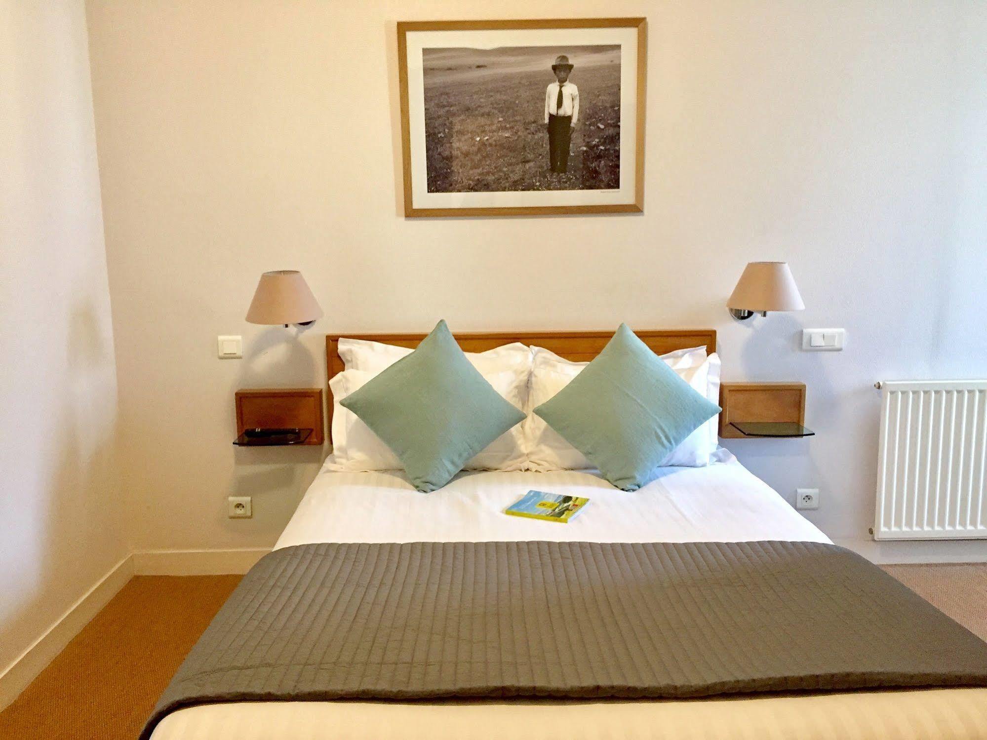 Les Voyageurs Hotel Saint-Renan Buitenkant foto